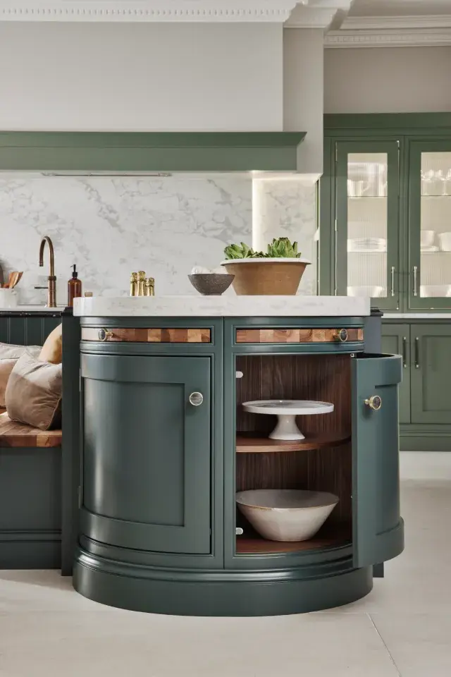 Ovolo True Curve kitchen